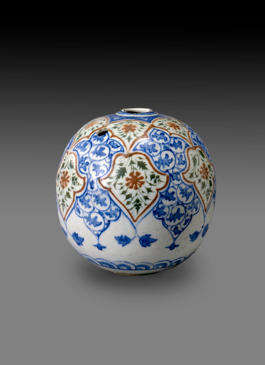Sfærisk Kahlian Pipe Bowl, sannsynligvis laget i Kerman, Iran, sent på 1600- eller begynnelsen av 1700-tallet (steinpasta med polykrom under glasur) av Persian School