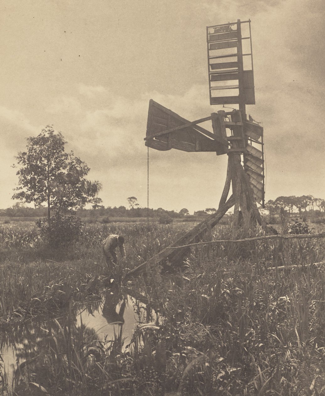 En forfallen vannmølle av Peter Henry Emerson