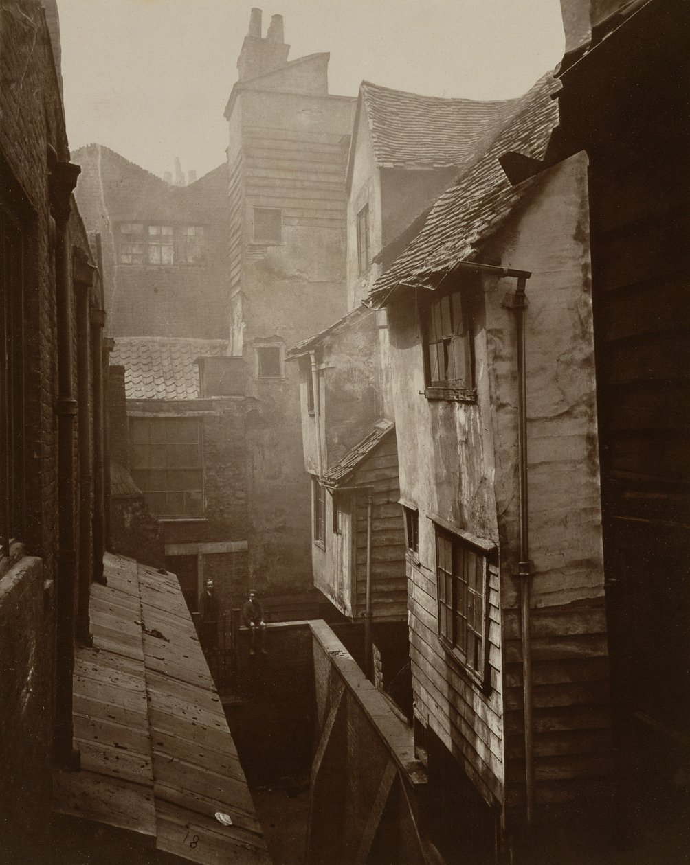 Cloth Fair, Smithfield ca. 1875 av Peter Henry Emerson