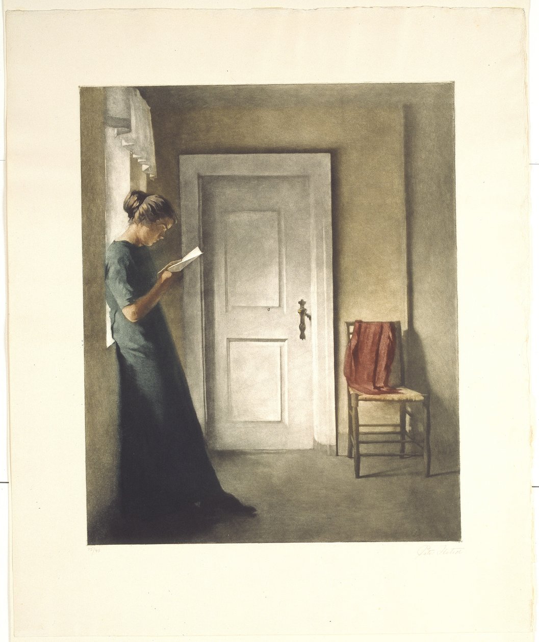 Interiør med et rødt sjal av Peter Vilhelm Ilsted