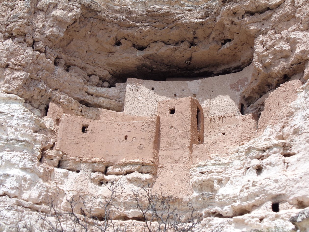 ARIZONA MONTEZUMA CASTLE, 2014, (FOTO) av Peter McClure