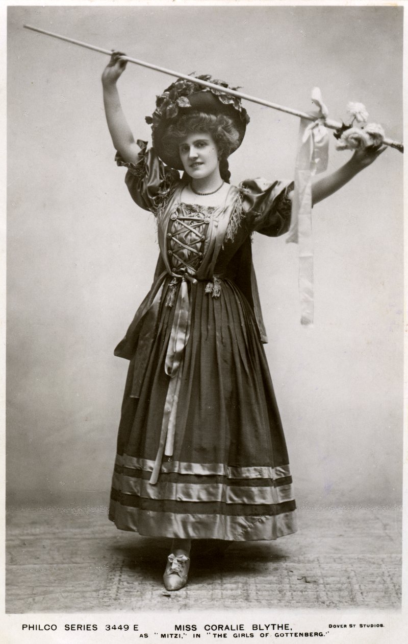 Miss Coralie Blythe som Mitzi, c1908. av Philco Publishing Company