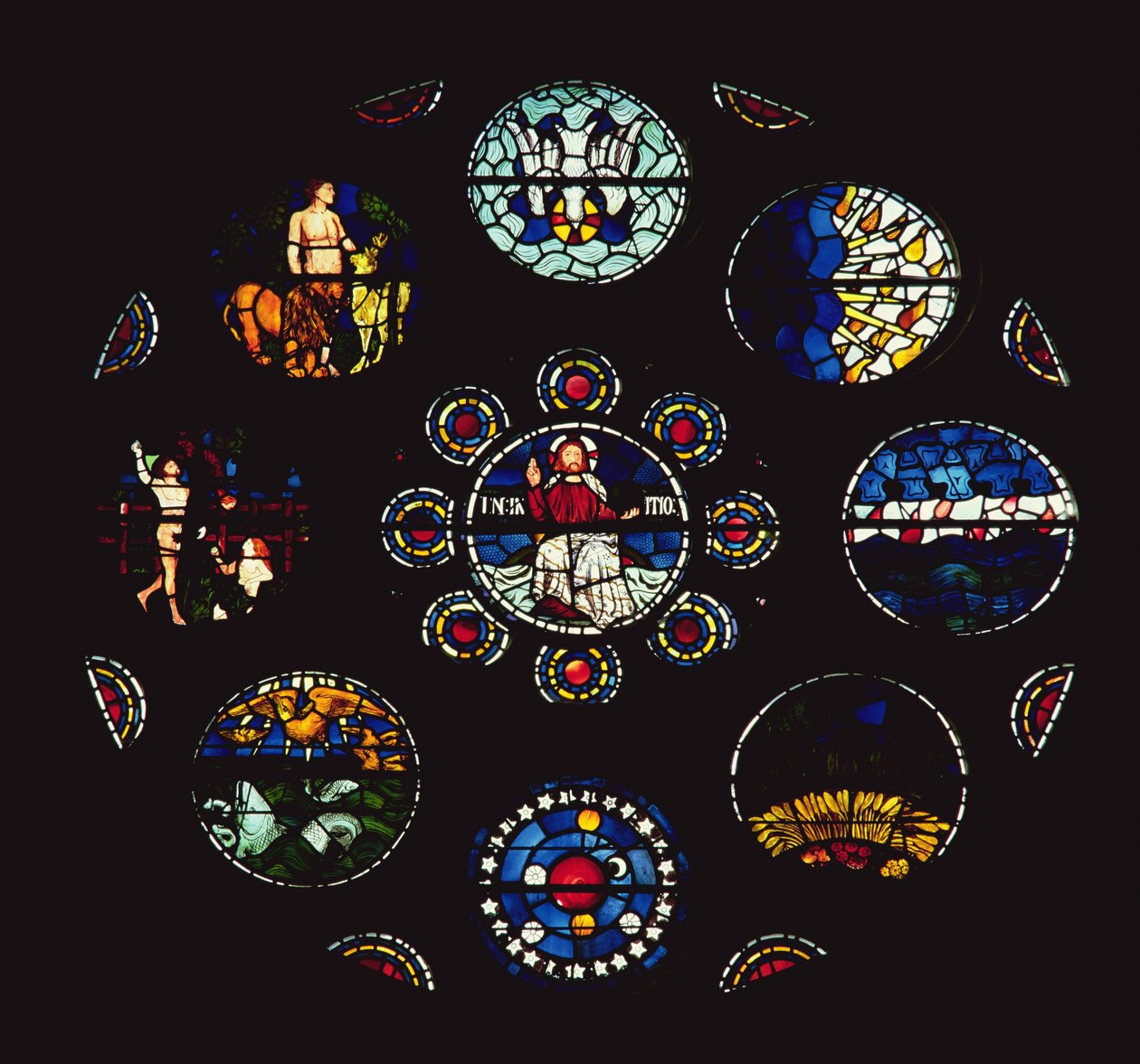 Rosevindu (farget glass) av Philip Webb