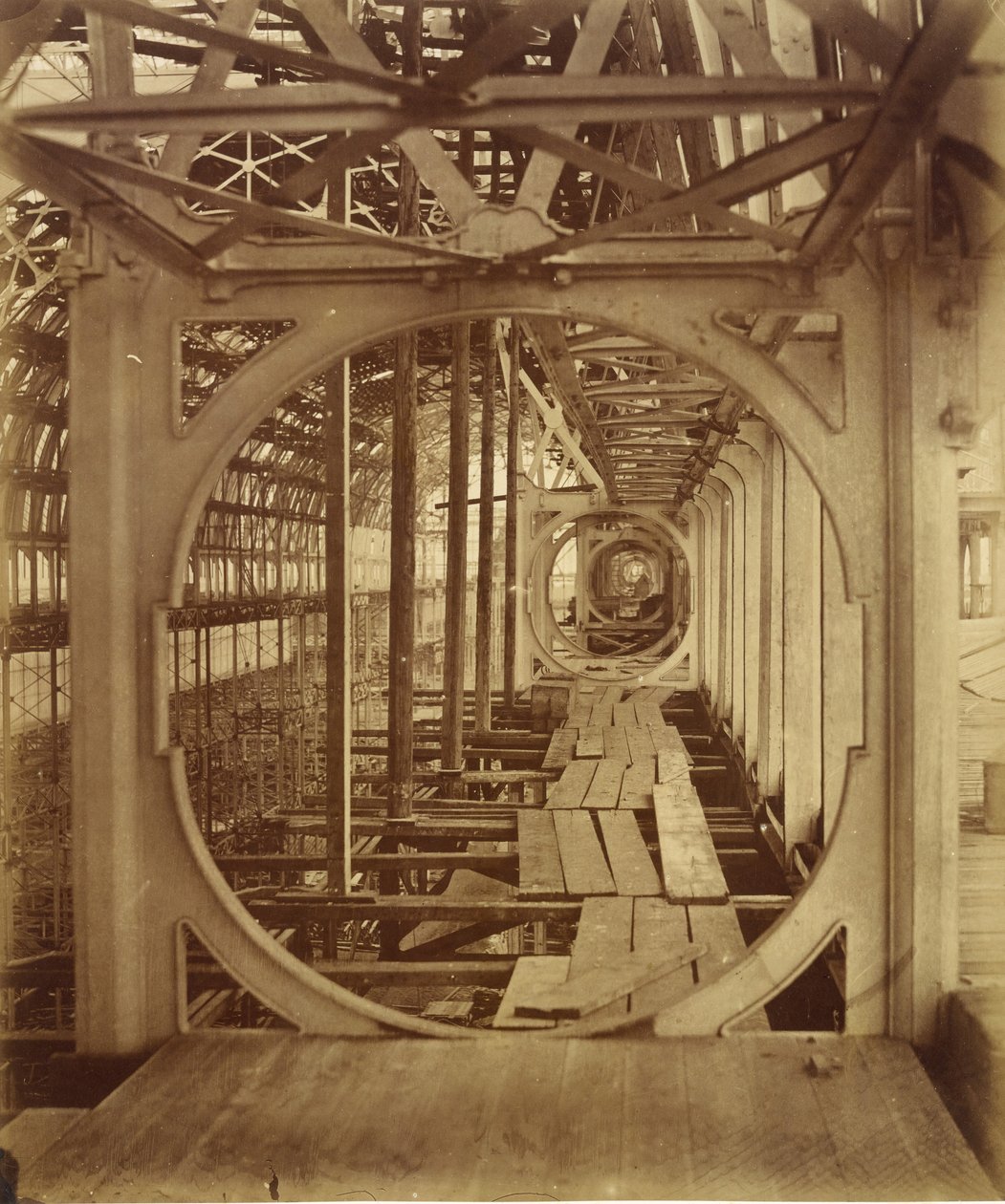 The Upper Gallery, 1854. av Philip Henry Delamotte