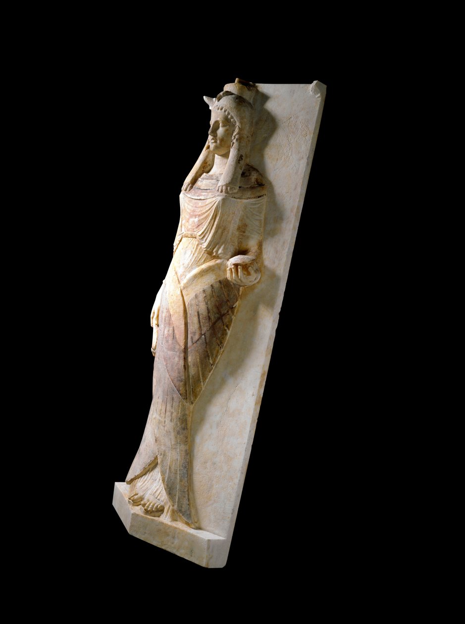 Fønikisk sivilisasjon: sarkofagdeksel i marmor skåret ut av representasjonen av en kvinne (løgn). 4.-3. århundre f.Kr. Cartagena, Museum Spania av Phoenician