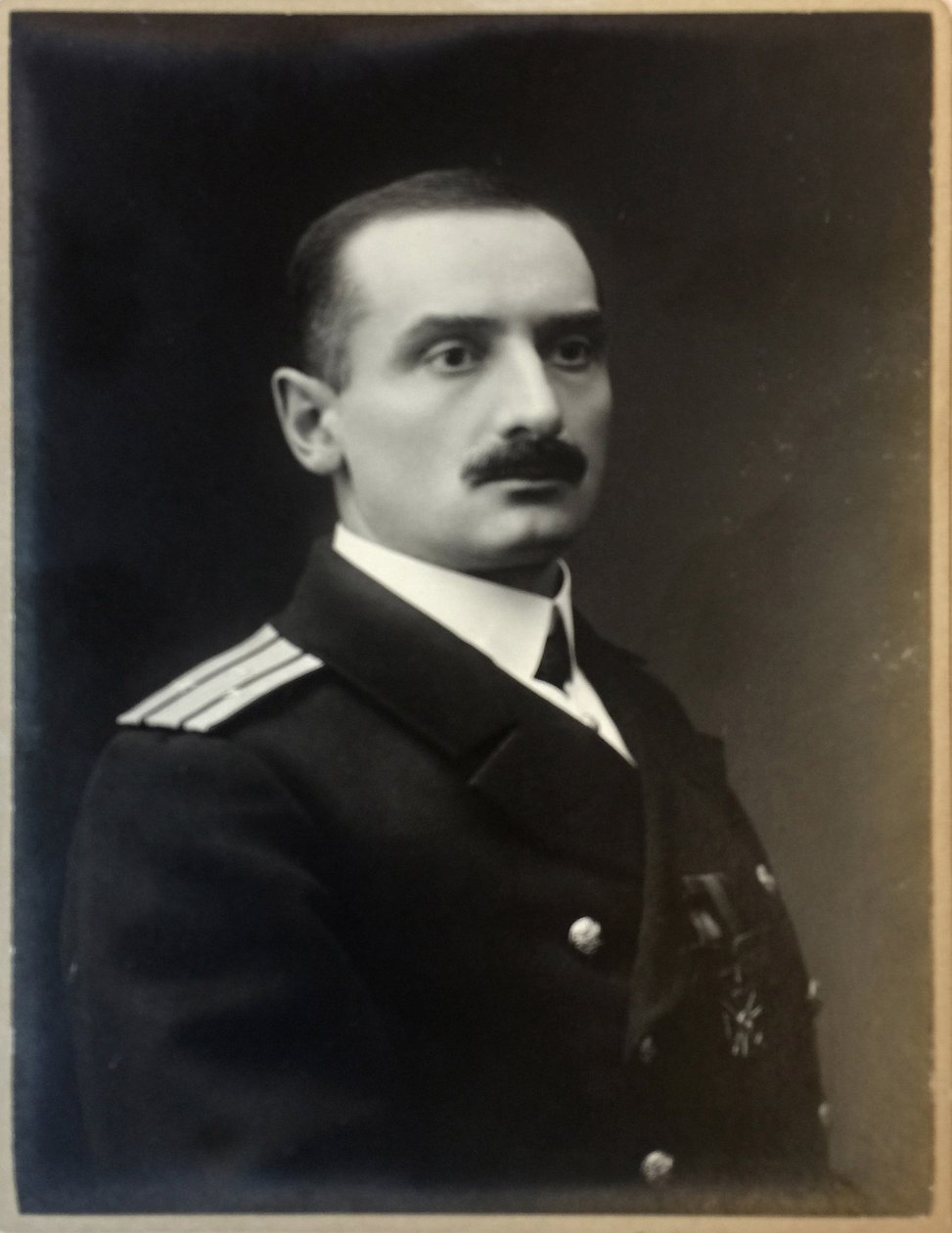 Portrett av Alexander Kolchak 1874-1920, 1909. av Photo studio H. Rentz and F.