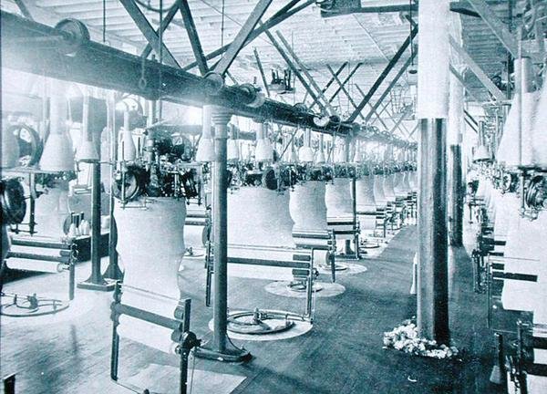Produserer naturlig ullundertøy, ca. 1900, fra 