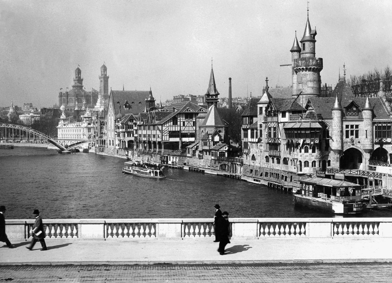 Nygotisk arkitektur bygget for verdensutstillingen i 1900, Paris (s/hv-bilde) av Photographer French
