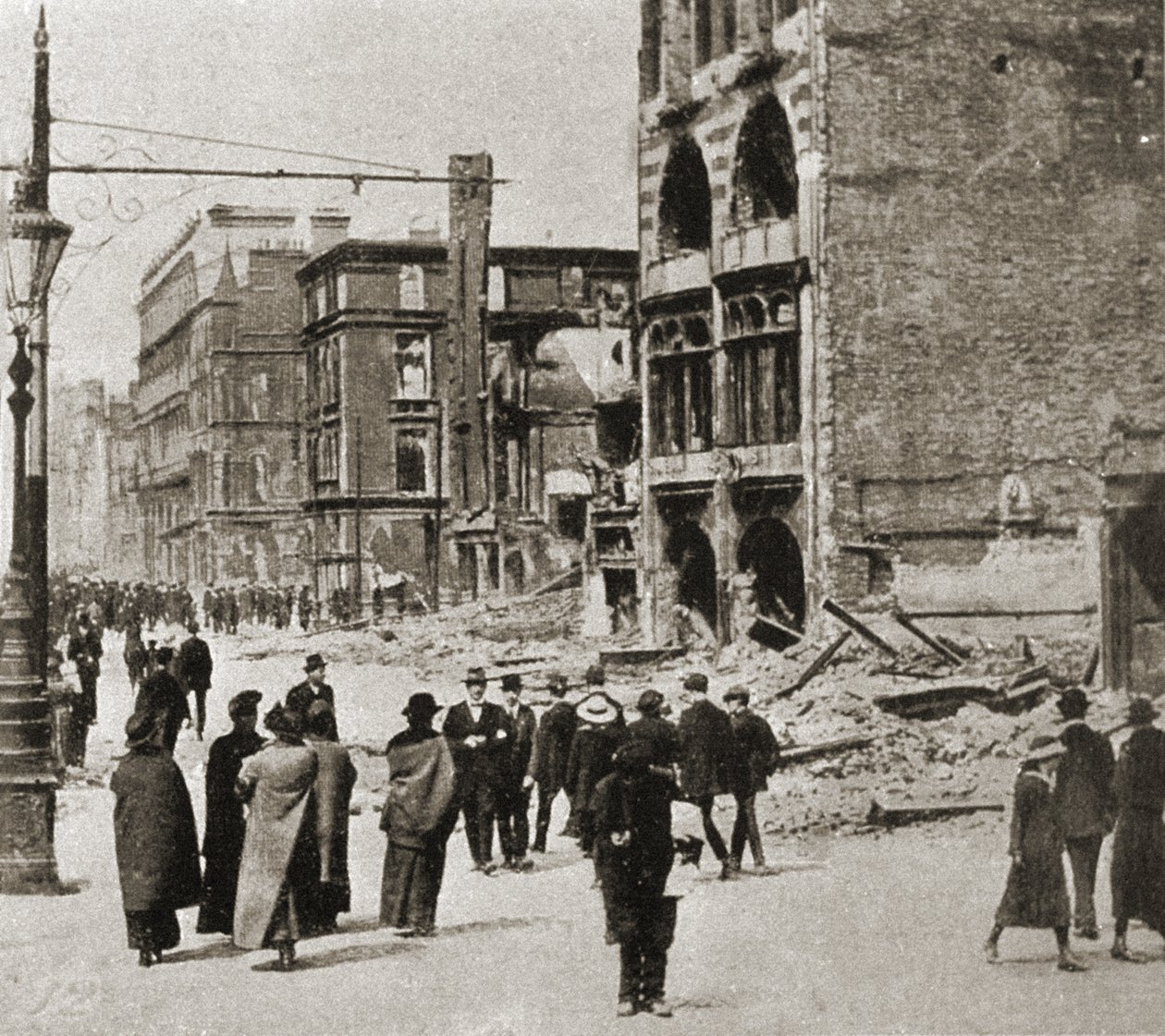 Dublin etter påskeopprøret, april 1916 (s/hvitt-bilde) av Photographer Irish