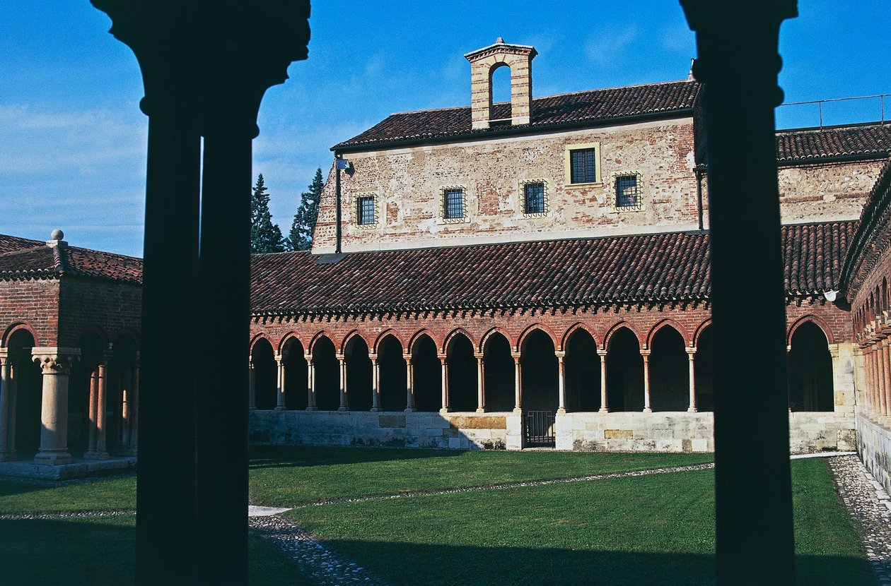 Cloister, Basilica of St Zeno (eller San Zeno Maggiore og San Zenone), Verona (UNESCOs verdensarvliste, 2000), Veneto, Italia av Blaise Nicolas Le Sueur