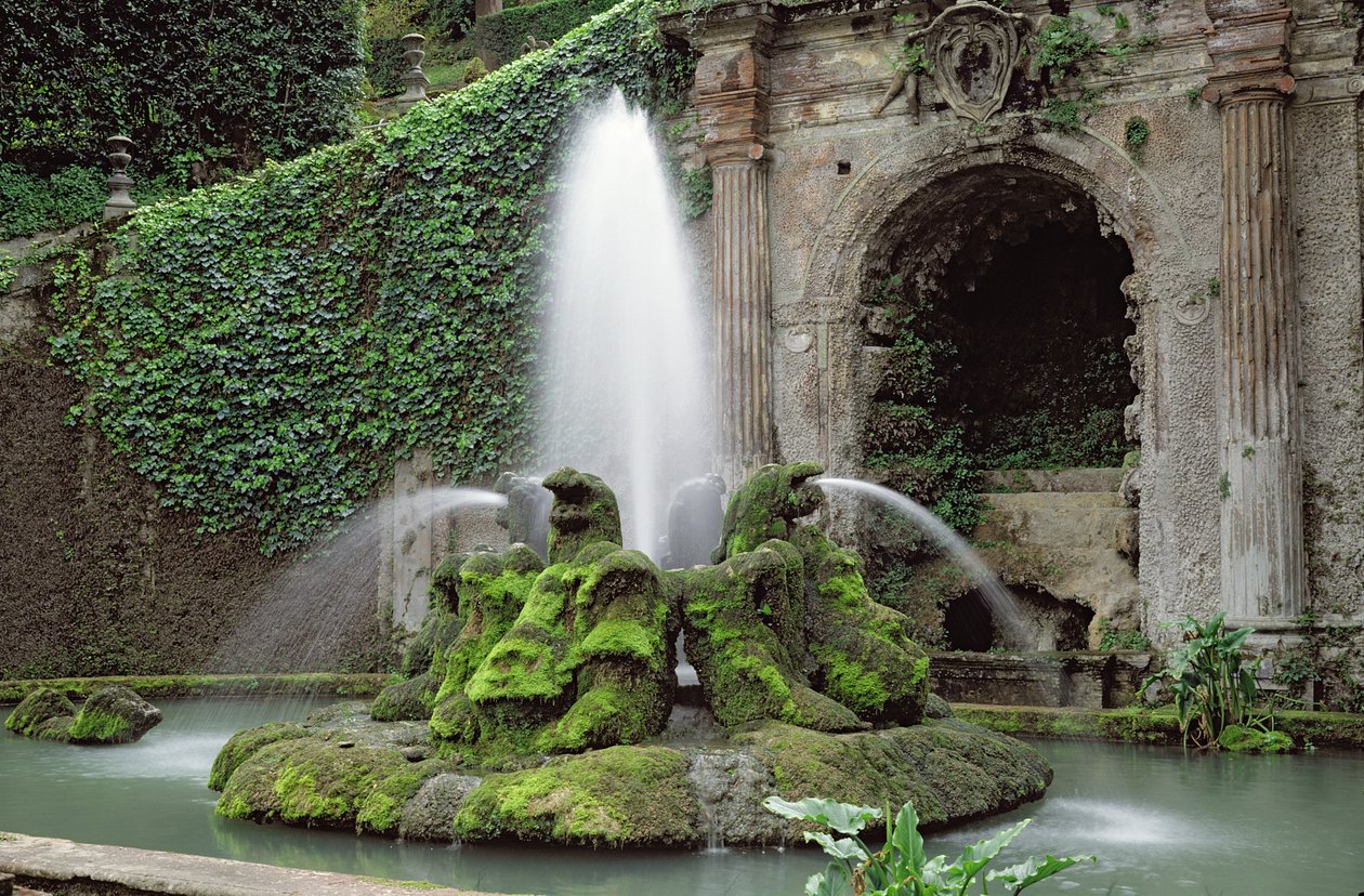 Dragon Fountain, designet av Pirro Ligorio (ca. 1500-83) av Piero Ligorio