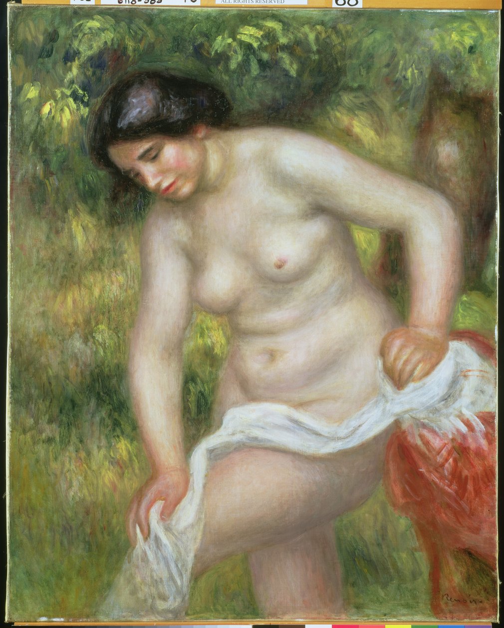 Baderen tørker seg med en hvit klut av Pierre Auguste Renoir