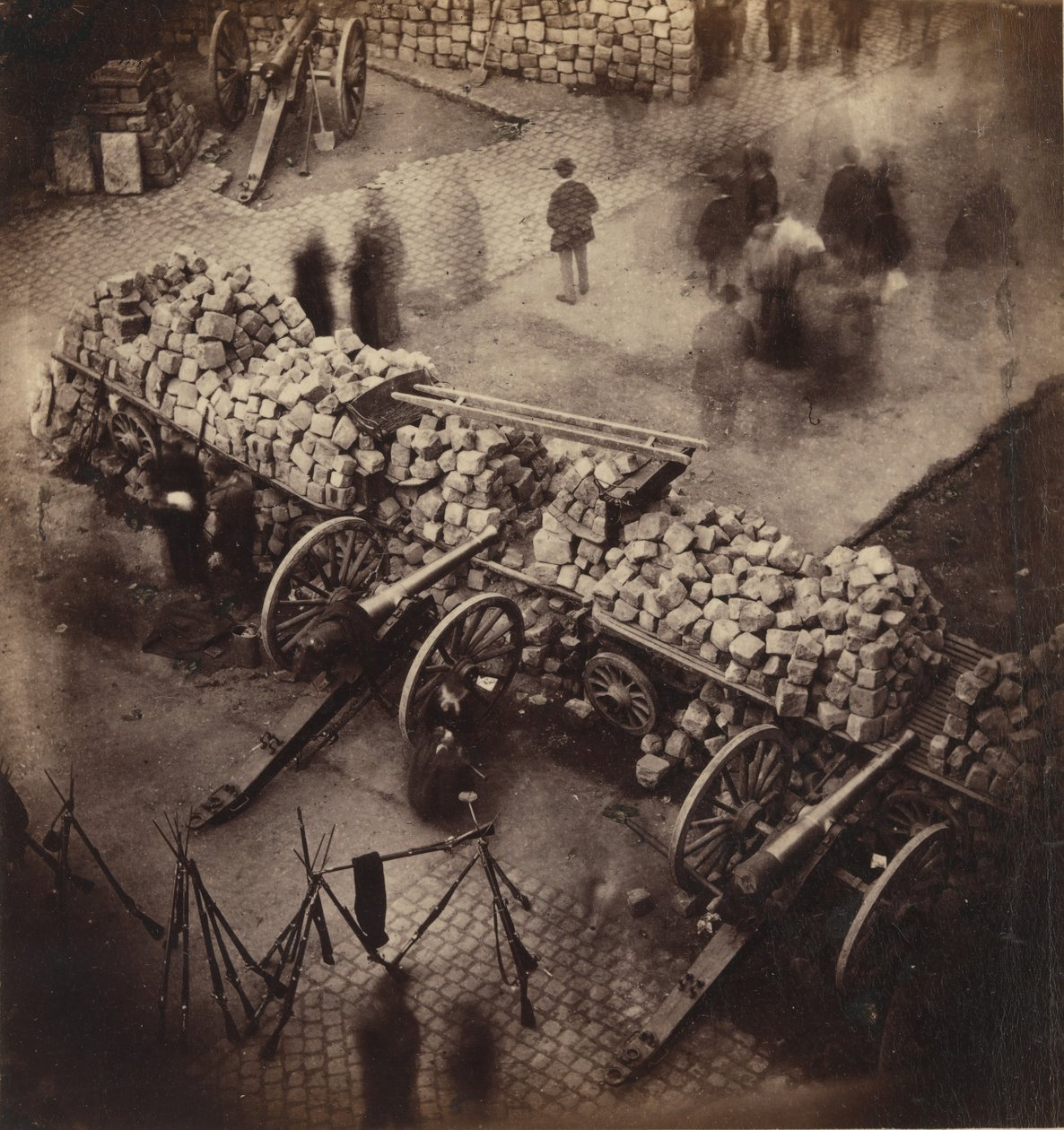 Barrikader av kommunen, 71. april. Hjørne av Place Hotel de Ville & Rue de Rivoli, 1871. av Pierre Ambrose Richebourg