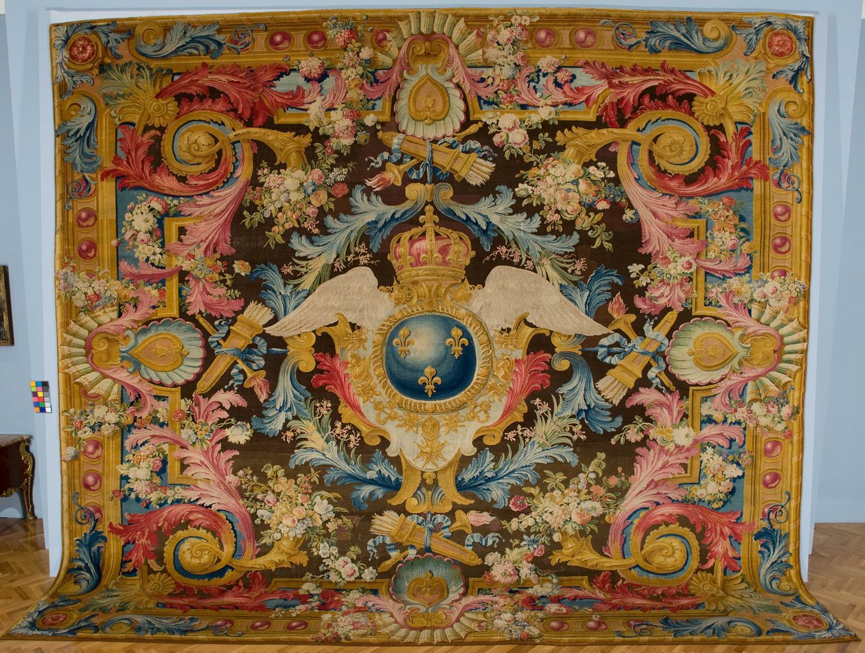 Louis XV Savonnerie-teppe med kongelige våpen, produsent Savonnerie Factory, Frankrike, ca. 1740-1750 av Pierre Josse Perrot