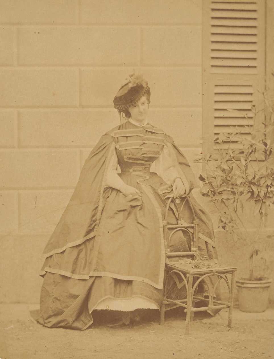 Taftkjolen, 1860-tallet. av Pierre Louis Pierson