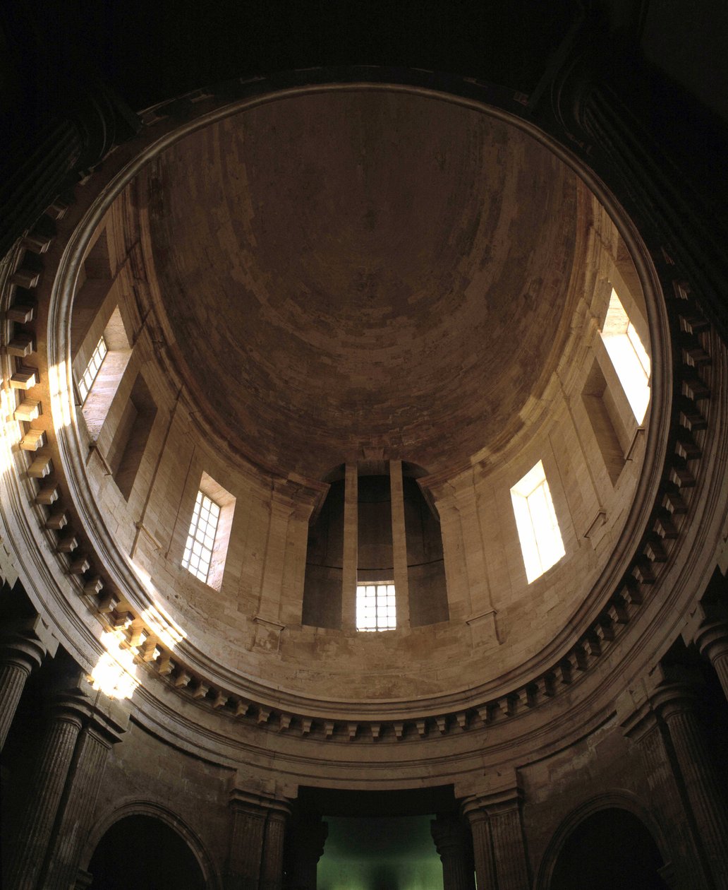 Barokkarkitektur: Chapel of the Old Charite (1679 - 1707), klosteret i Marseille, av arkitekten Pierre Puget (1622 - 1694). Innvendig visning. Marseille, Bouches du Rhone (Bouches-du-Rhone) (13). av Pierre Puget