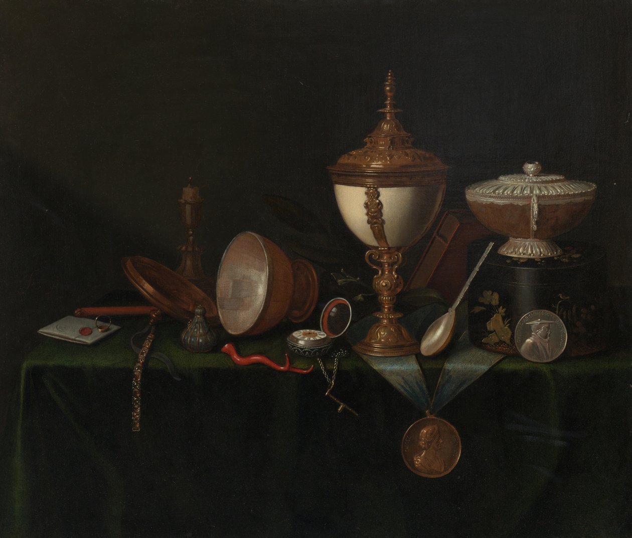 Stilleben med strutseggbeger og Whitfield Heirlooms, ca. 1670. av Pieter Gerritsz van Roestraeten