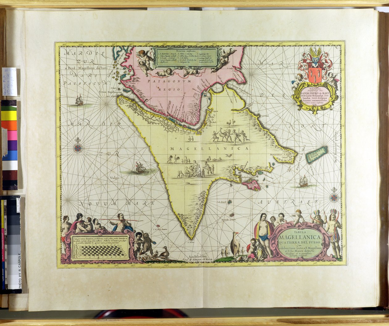 Tabula Magellanica, Quatierrae del Fuego, plate 18 fra The New and Great Illuminant Torch of the Sea av Claes Jansz. Vooght (fl.1680-96) utgitt i Amsterdam, 1683 (håndfarget gravering) av Pieter Schenk