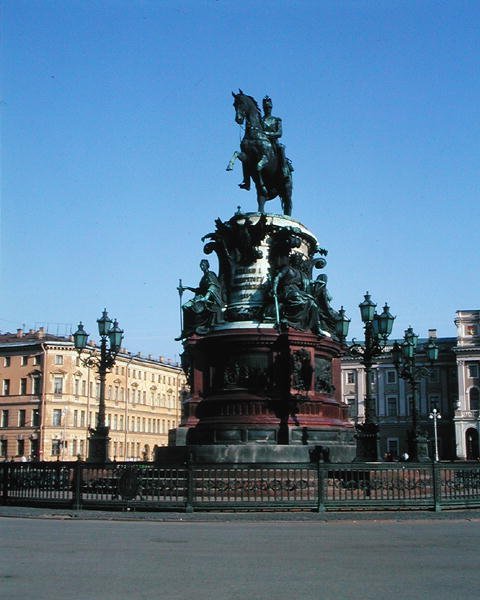 Ridemonument til tsar Nicholas I (1796–1855) 1856–59 av Piotr Klodt