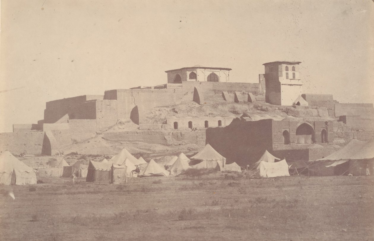 [A Persian Citadel in the Environs of Sultaniye], 1840s-60s.    1185375   no       norwegian Successfully Translated  Original: Prins Maurits bij het lijk van Prins Willem de Zwijger, 1584 De hoop des vaderlands (title on object) Translat: Prins Maurits bi av Possibly by Luigi Pesce.