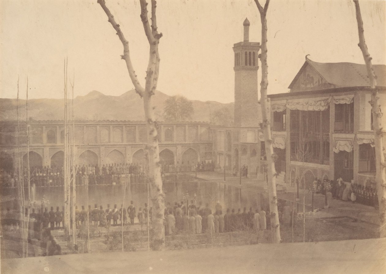 [Shahens palass, respekterer ShahFete de Salam, Teheran, Iran [samme a..., 1840-60-tallet. av Possibly by Luigi Pesce.