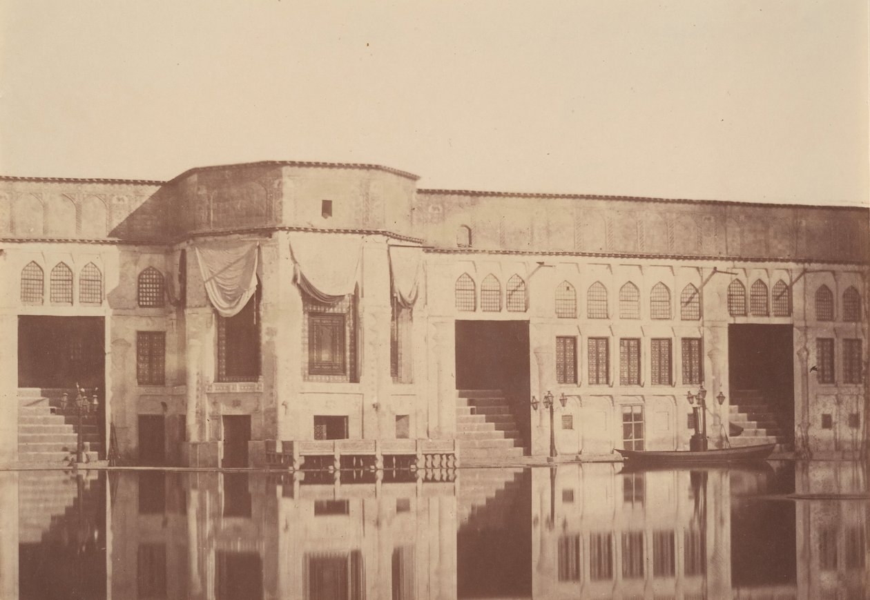 [Sommerresidens Qasr of the Shah, Emarat-e xoruji, Teheran, Iran], 1840-60-tallet. av Possibly by Luigi Pesce.