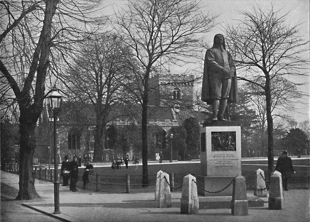 Bedford: St. Peters Church and the Bunyan Statue, c1896 av Poulton and Co