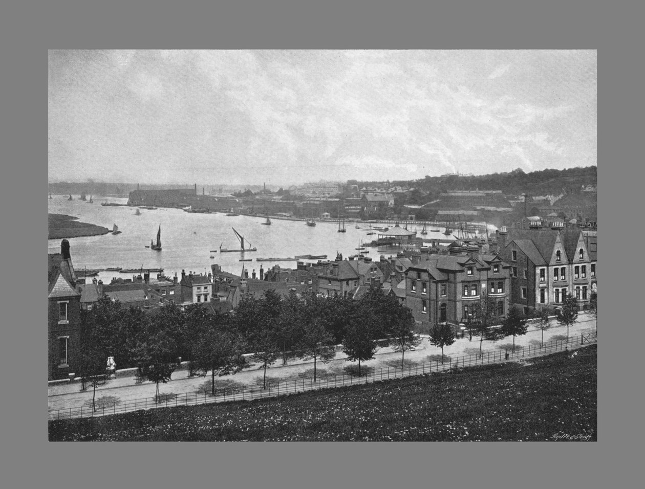 Chatham, ca 1900 av Poulton and Co