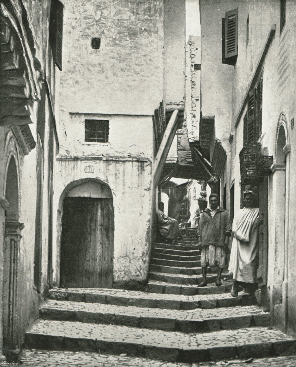 Rue de la Kasbah, Alger, Algerie, 1895. av Poulton and Co