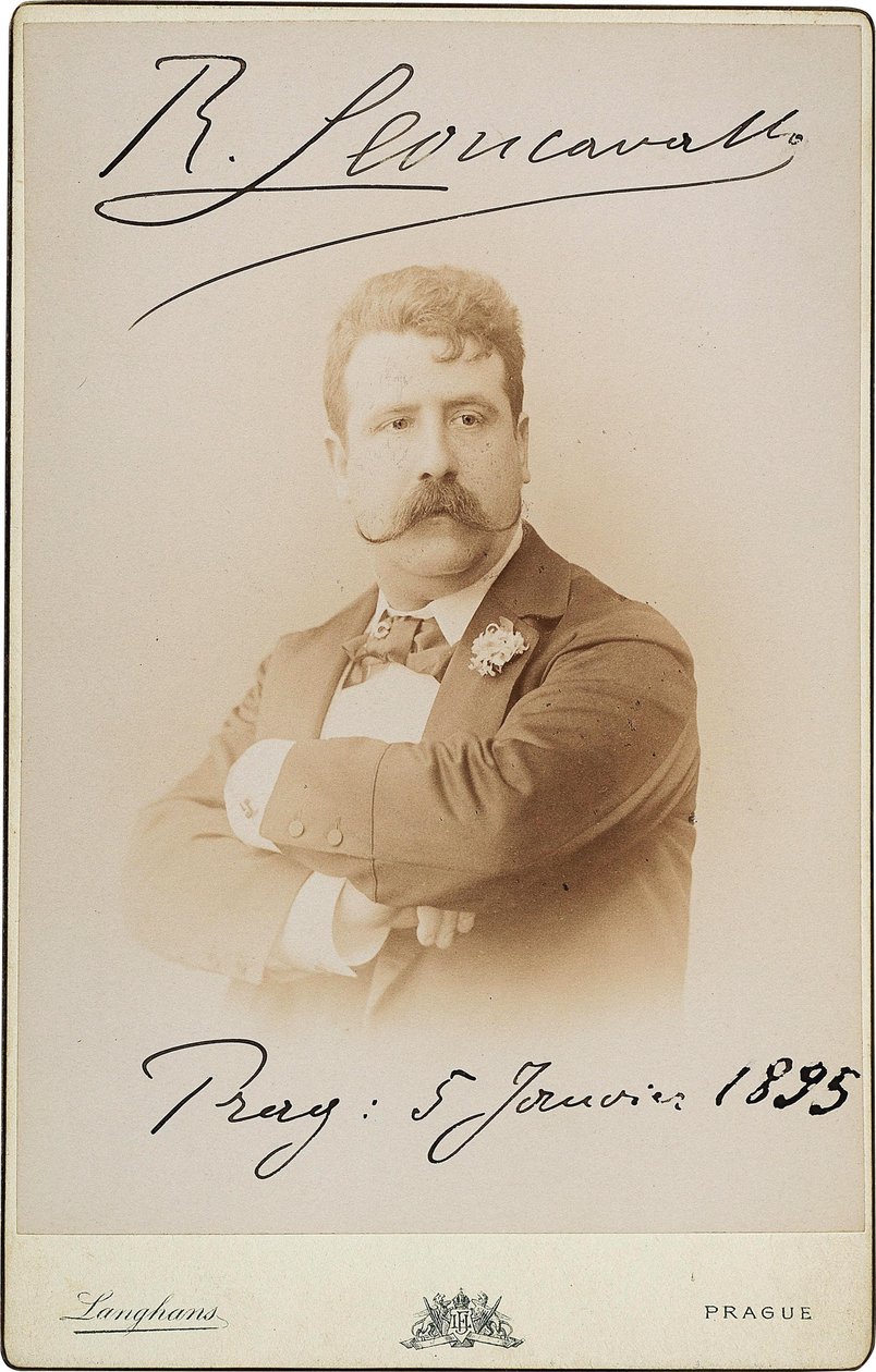 Ruggiero Leoncavallo 1858-1919, 1895. av Prague . Photo studio Jan F.
