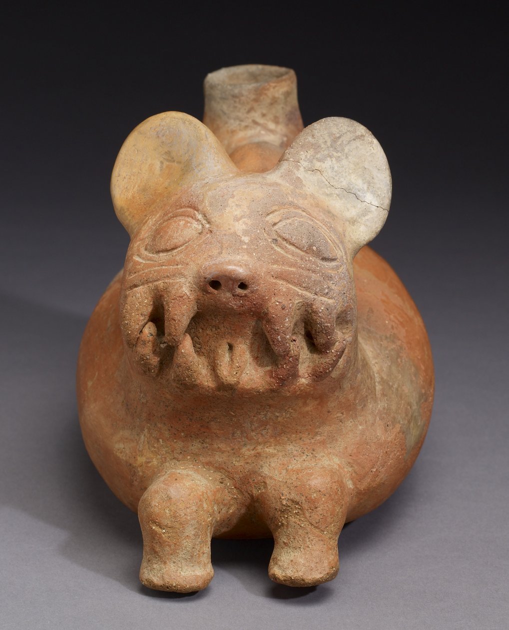 Feline Vessel, Vicus Culture (keramikk) av Pre Columbian