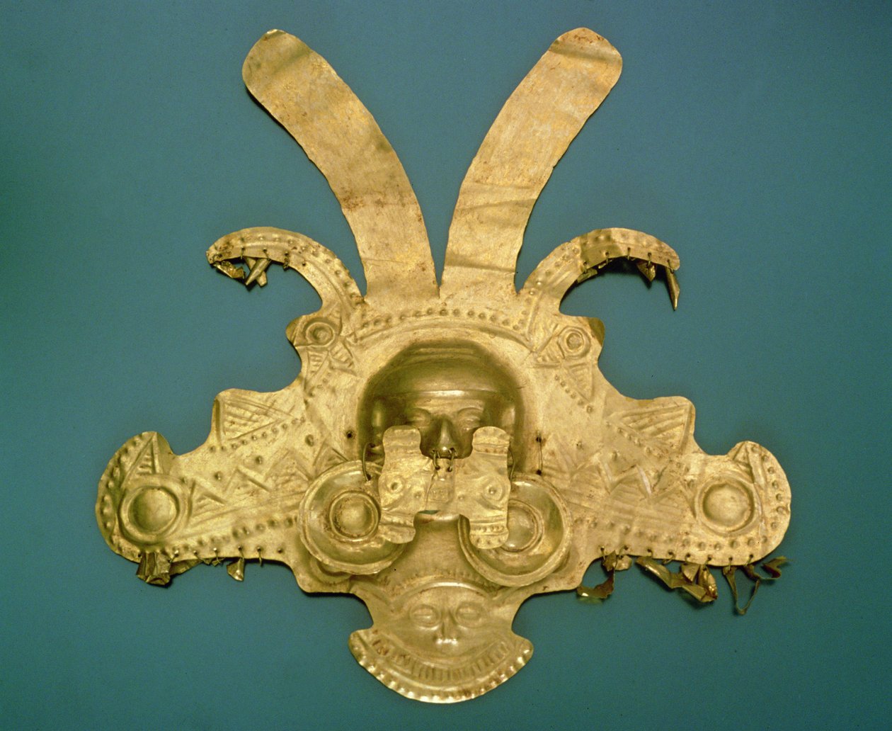 Tidlig Calima diadem (kuttet og hamret gull) av Pre Columbian
