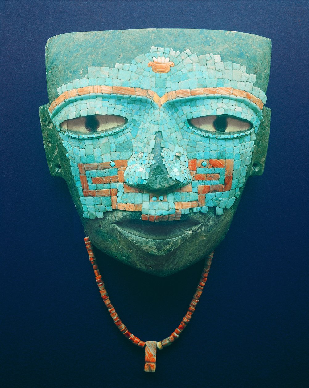 Begravelsesmaske fra Teotihuacan (stein, turkis, obsidian og skall) av Pre Columbian