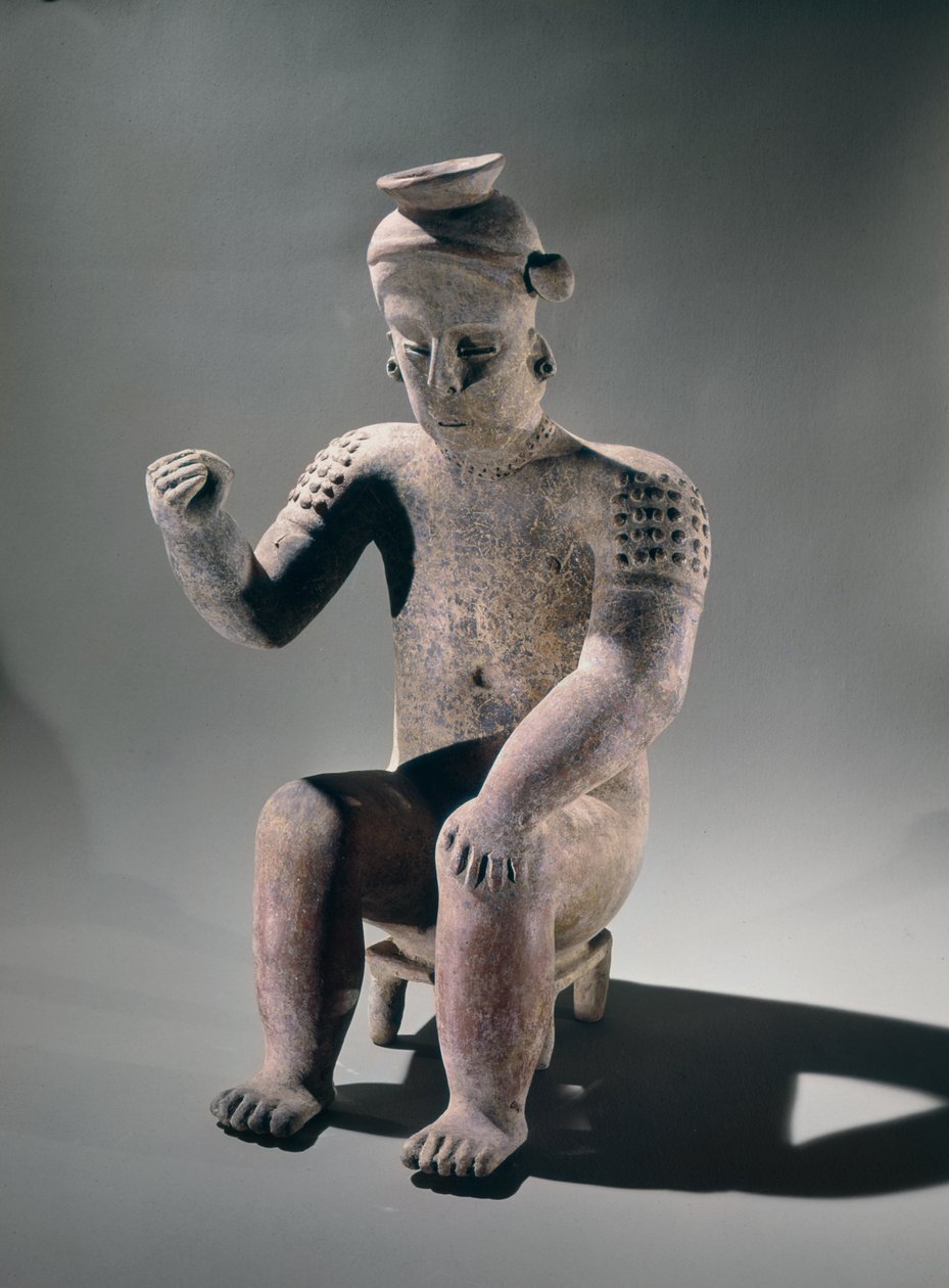 Effigy-krukke som viser en mann som sitter på en liten krakk, Colima-stil (keramikk) av Pre Columbian Pre Columbian