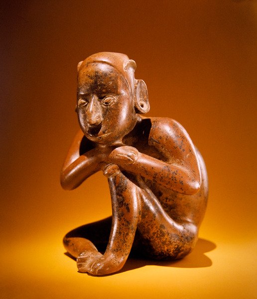 Sittende figur, Colima Culture (keramikk) av Pre Columbian Pre Columbian