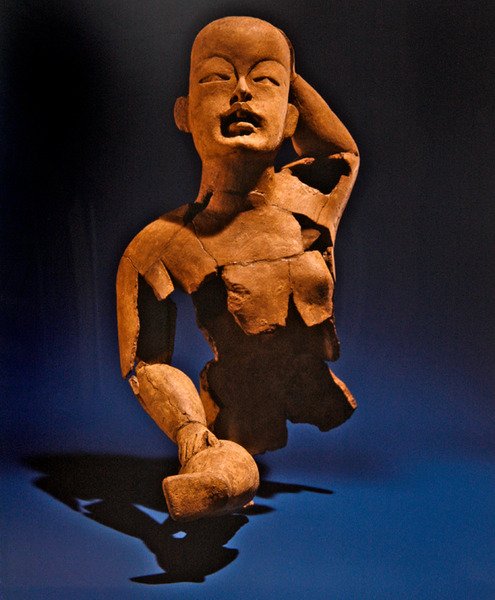 Sittende figur, Olmec Culture (keramikk) av Pre Columbian Pre Columbian
