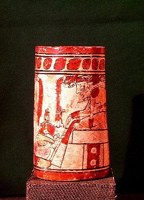 Sylindrisk vase, Mayan, 7.-8. århundre (polykrom stein) av Pre Columbian Pre Columbian