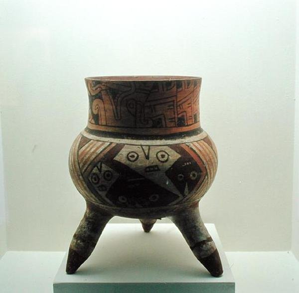 Stativ vase av Pre Columbian Pre Columbian