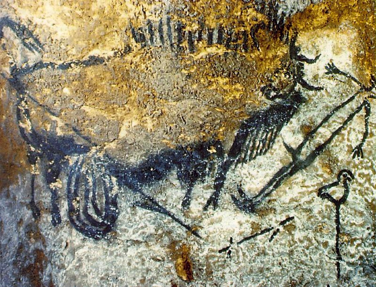 En såret bison som angriper en mann, ca. 15 000–10 000 f.Kr. (pigmenter på stein) av Prehistoric
