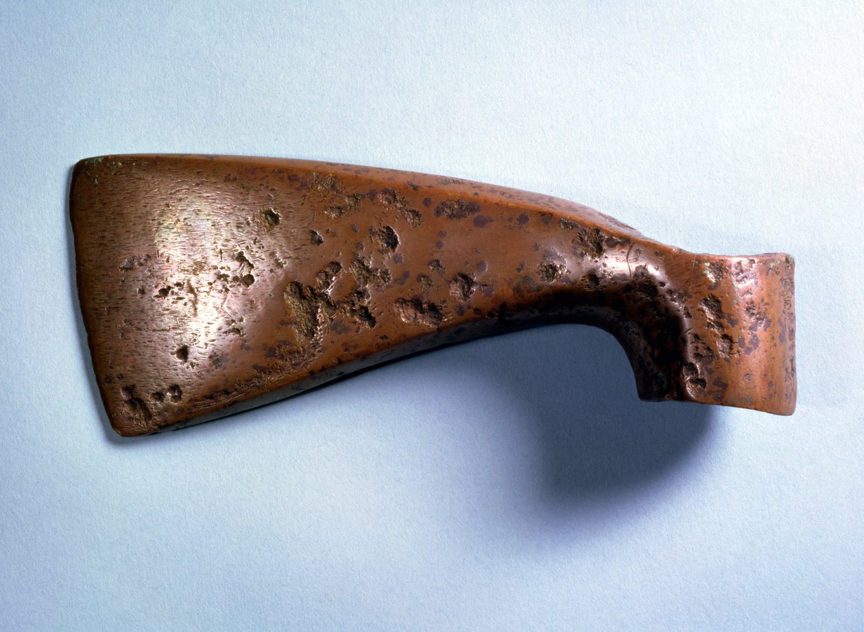 Øks fra Vucedol, Pakrac, Slavonia, bronsealder, ca. 2000-1000 f.Kr. (bronse) av Prehistoric
