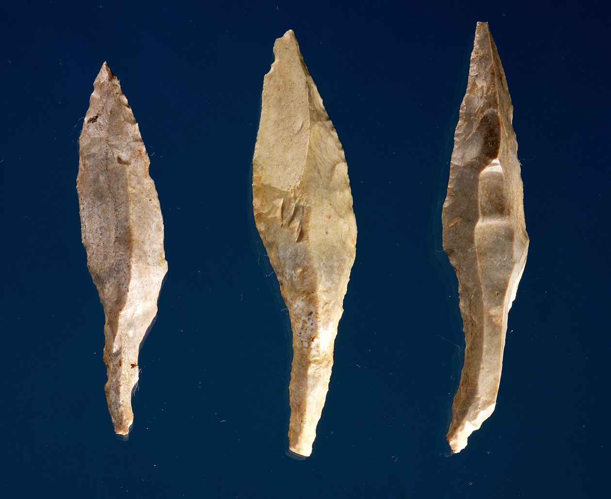 Tre pilhoder (flint) av Prehistoric