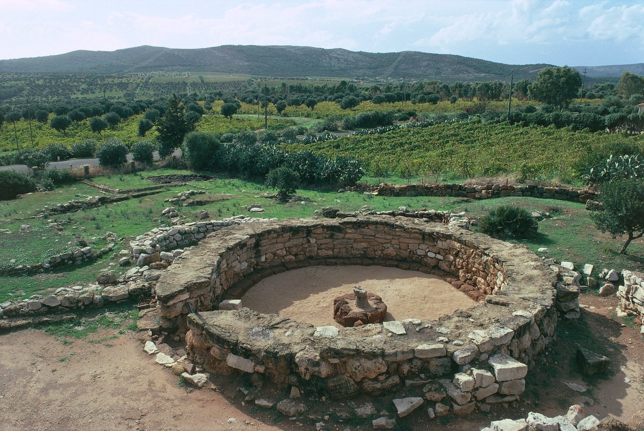 Italia, Sardinia-regionen, Alghero, provinsen Sassari, Nuragic kompleks Palmavera, ruinene av møtehytta av Prehistoric Prehistoric