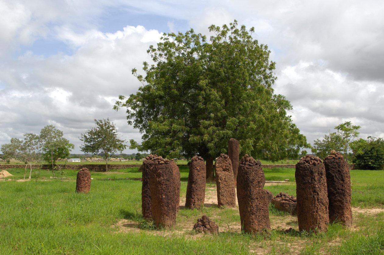 Forhistorie: Megalittisk sirkel av steiner fra Wassu, Gambia (bilde) av Prehistoric Prehistoric