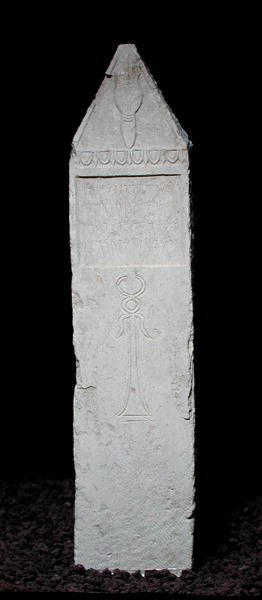 Votiv stela med en caduceus, fra Kartago, 3.-2. århundre f.Kr. (kalkstein) av Punic Punic