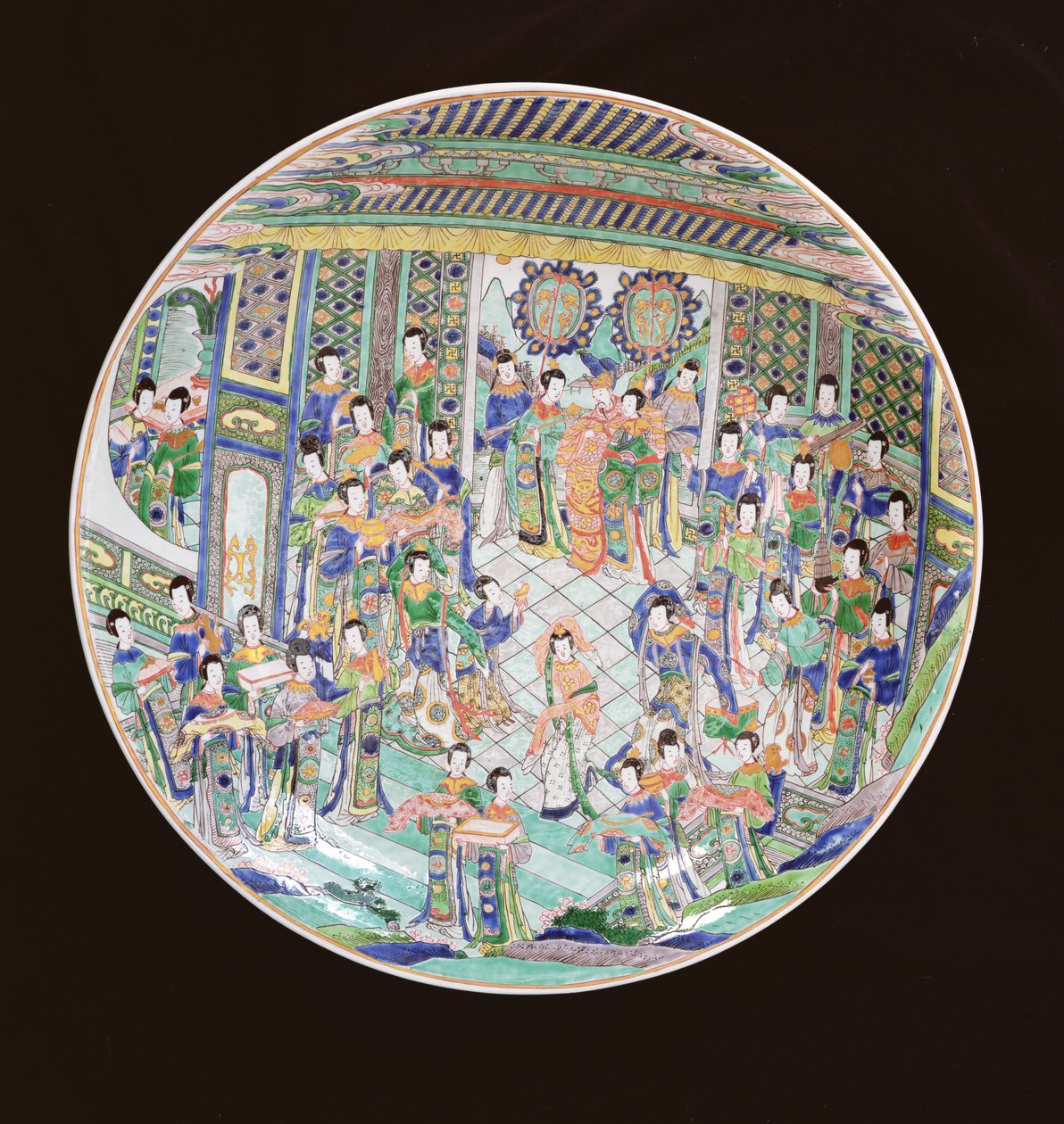 Large Famille Verte Charger, Kangxi-perioden (1662-1722) (porselen) (se også 272194) av Qing Dynasty Chinese School