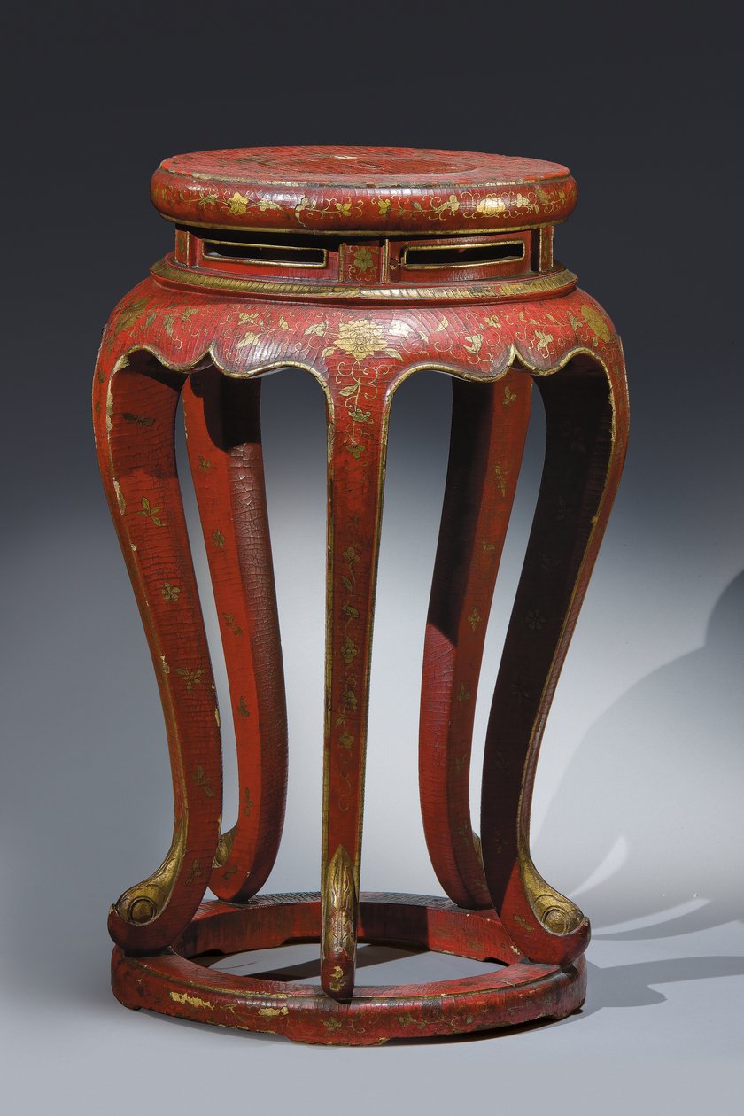Jardinière (lakkert i rødt med gull, brun og grønn detalj) av Qing Dynasty Chinese School