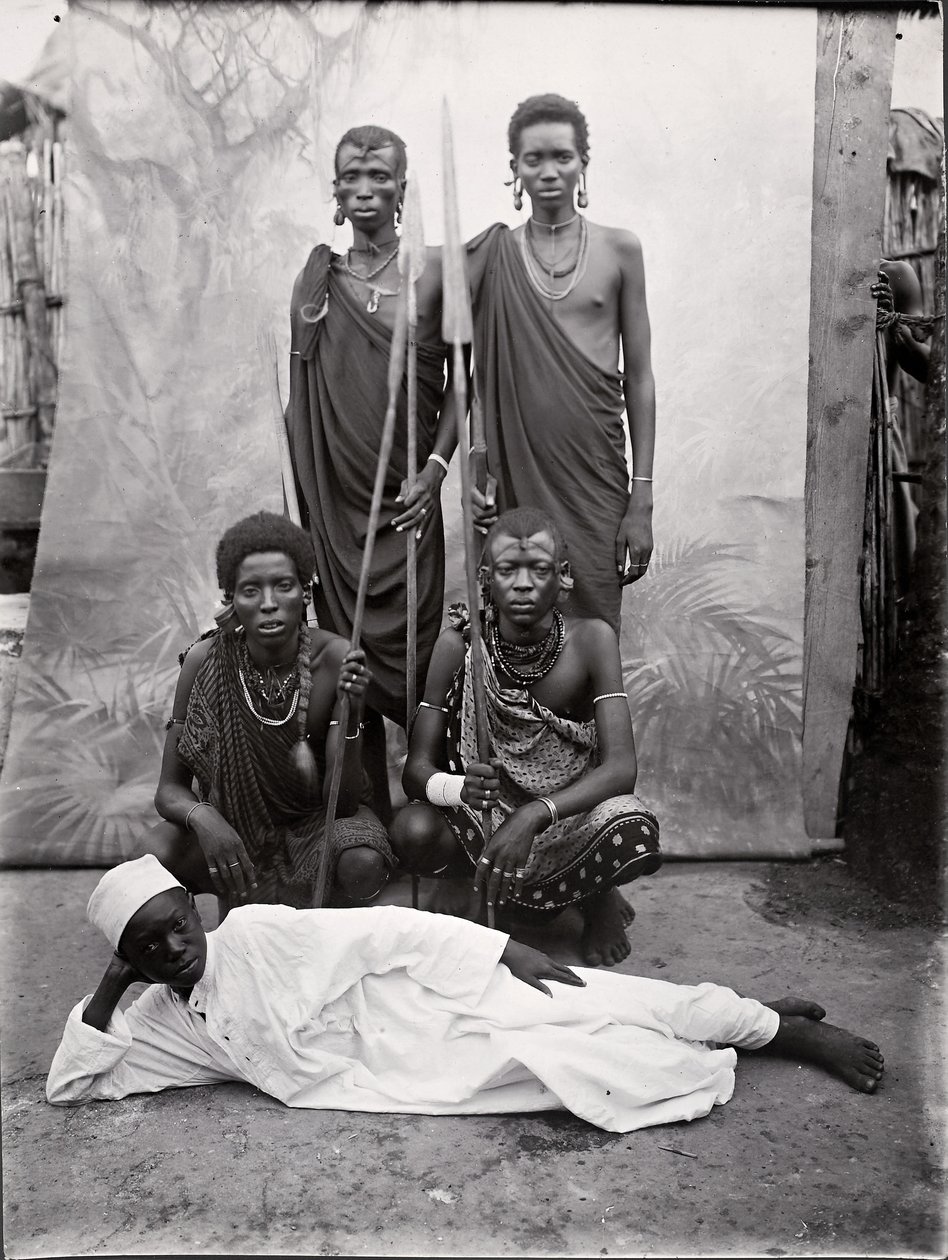 Maasai-krigere (gelatinsølvtrykk) av R. V. Pereira