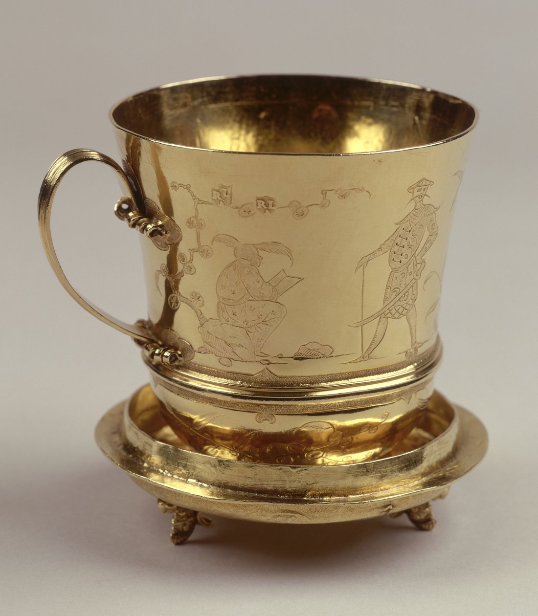 Sjokoladebeger i gull, ca. 1685 (sølv) (se 208937) av Ralph Leake