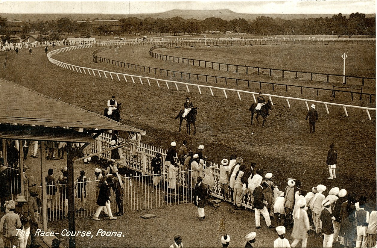 Race-Course, Poona, ca. 1900-30 (sepia-bilde) av Raphael Tuck and Sons