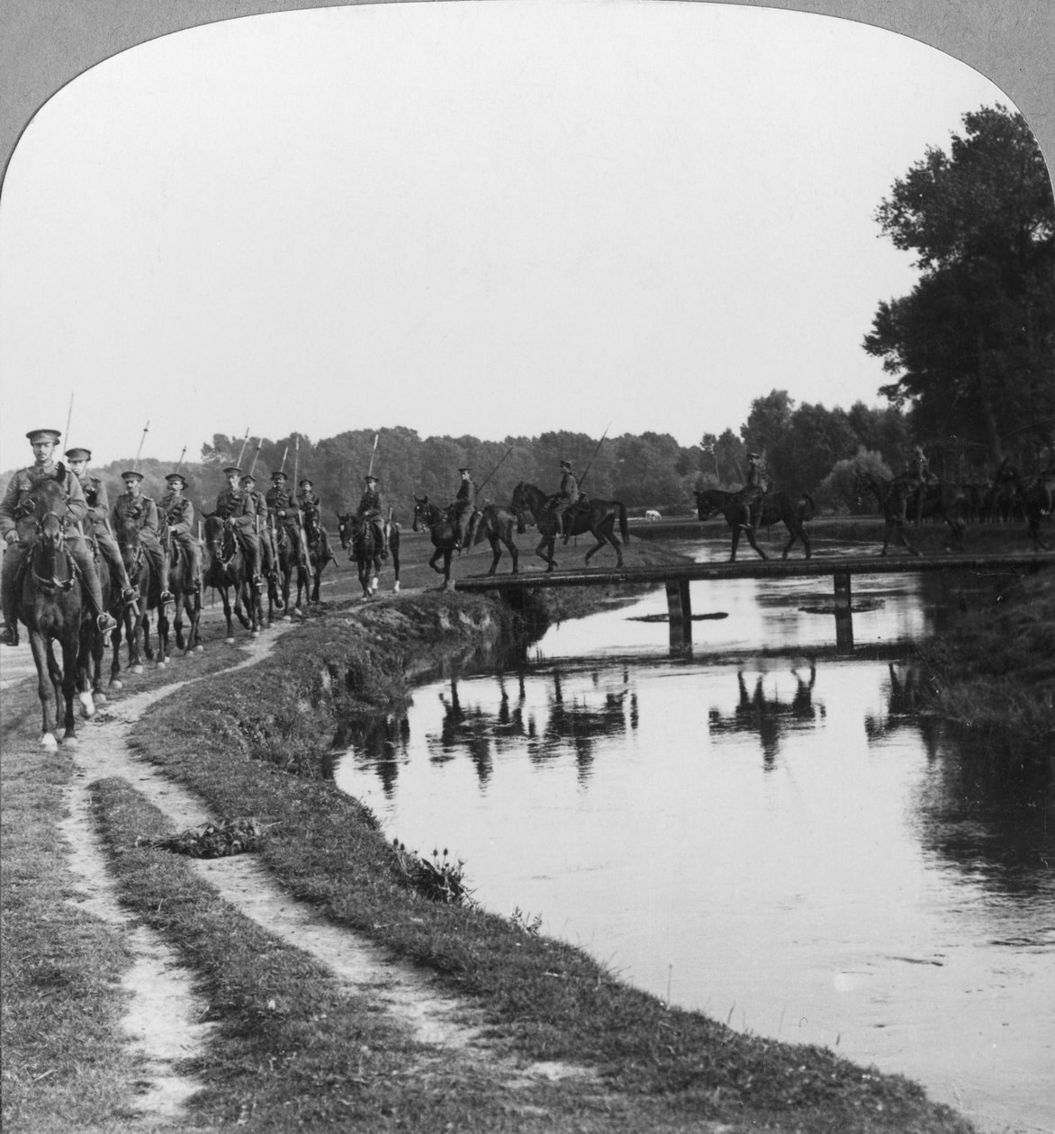 Et regiment av Allenbys kavaleri bak linjen, Ypres, Belgia, første verdenskrig, c1914-c1917. av Realistic Travels Publishers